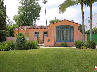 1553 N Genesee Ave, Los Angeles, CA, 90046
