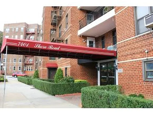 Sold by Calabrese Real Estate | media 18