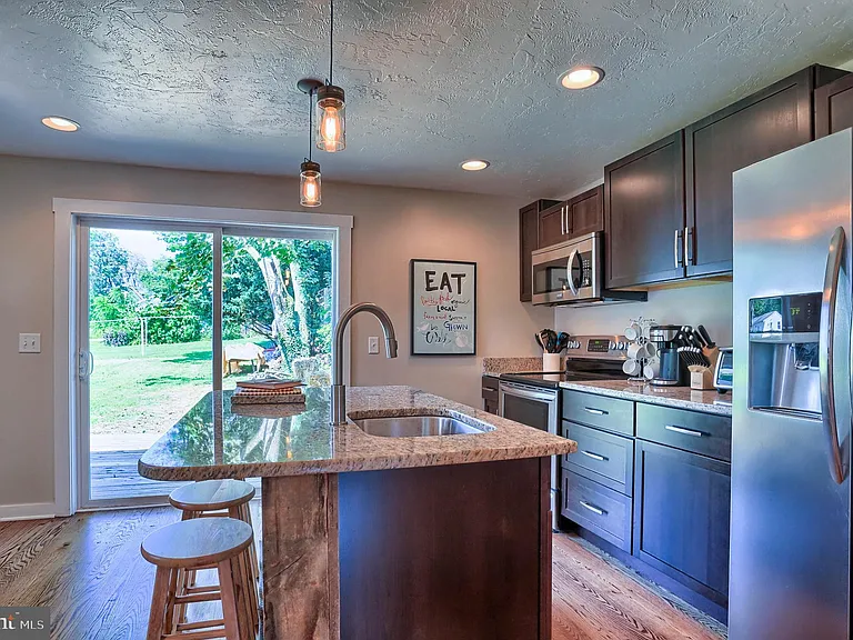 234 N Stratton St — Photo 11