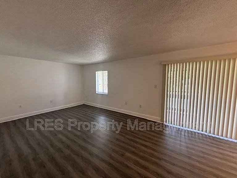 4725 S Texas Ave #C — Photo 10