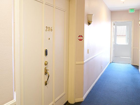 2nd image of 4830 Elmwood Ave APT 206