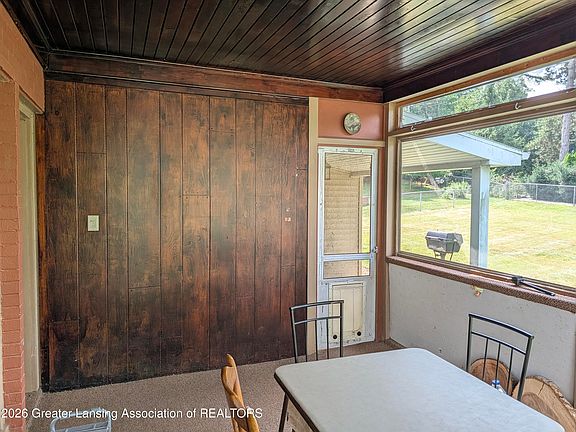 4th image of 2112 Cumberland Rd