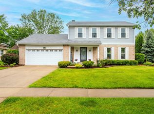 1836 71st St, Woodridge, IL 60517