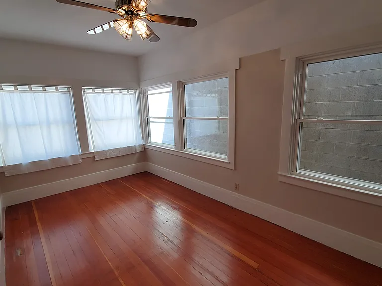 2227 J St — Photo 12