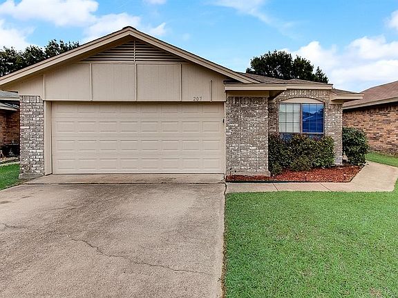 2nd image of 207 Lone Pine Ct
