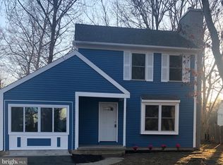 70 Oak Forest Dr, Sicklerville, NJ 08081