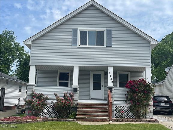 3rd image of 13132 Carrington Ave
