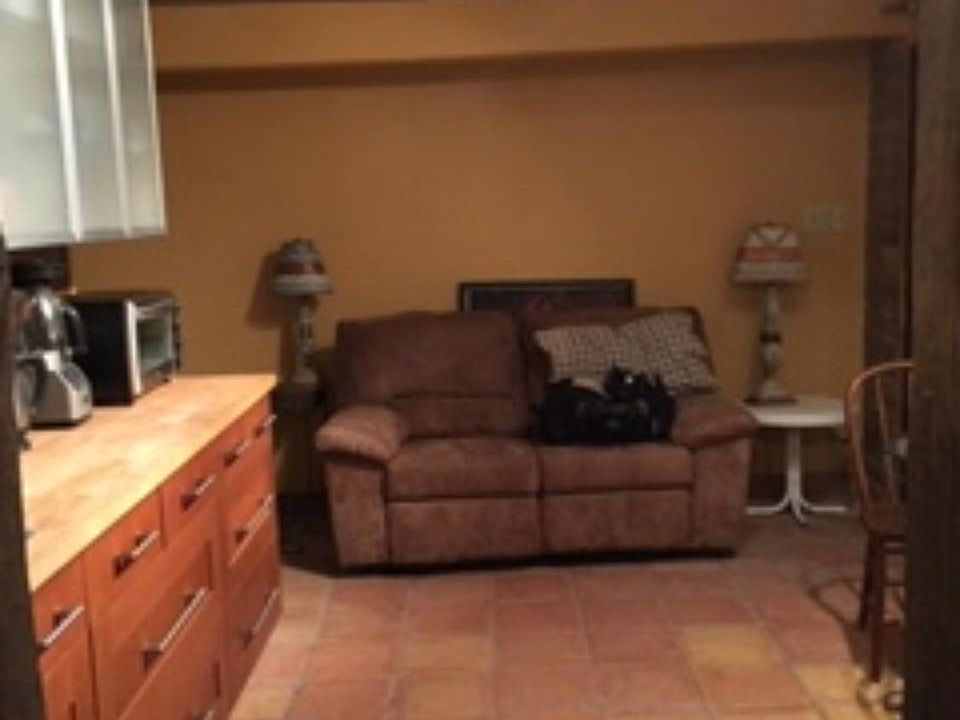 2nd image of 14 Plaza Rd