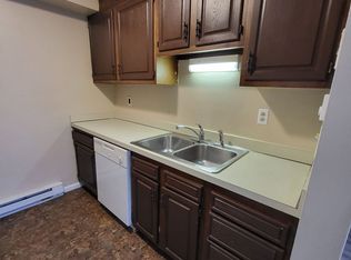 Summit Apts On Hocker, Harrisburg, PA 17111