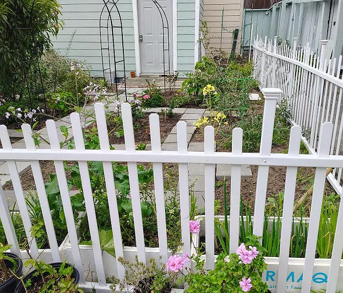 120-122 N Parkview Ave #A — Photo 2