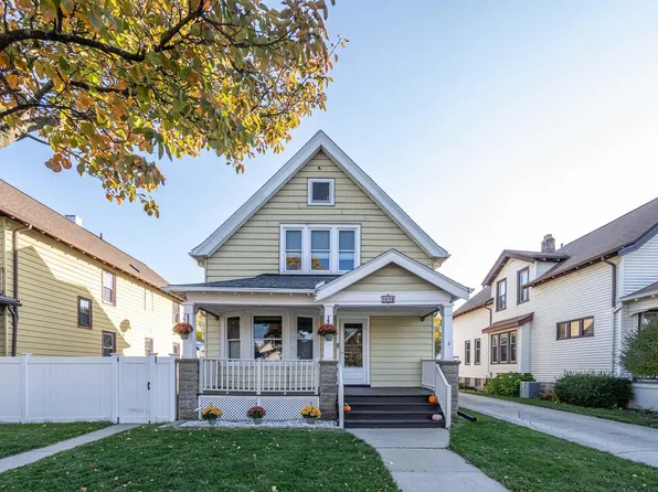 1919 East Bennett AVENUE, Milwaukee, WI 53207
