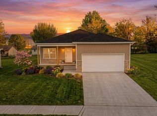 46 Whitley Ln, Monett, MO 65708