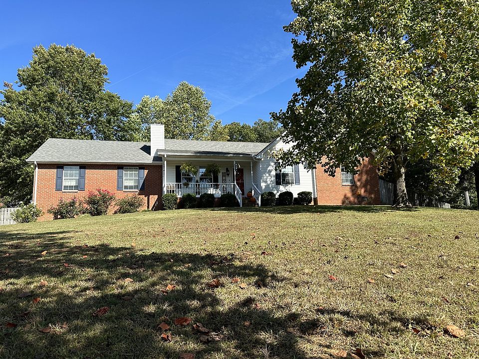 1st image of 400 Autumn Wood Dr
