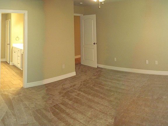 4th image of 10716 Westhaven Cir