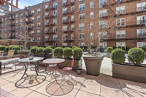 1st image of 25 W 13th St APT 1KS