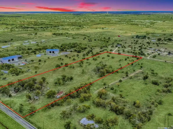 350 Williamson Road, Kyle, TX 78641