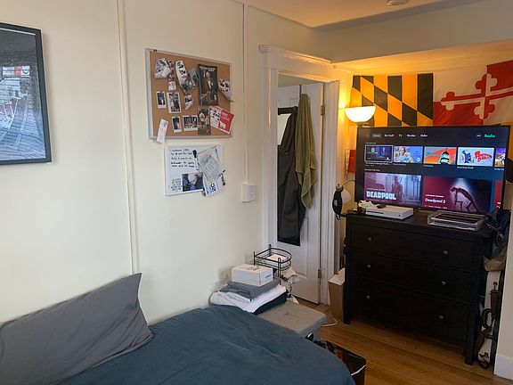 5th image of 224 Hanover St APT 14