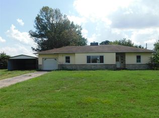 100 Estes Dr, Scott City, MO 63780