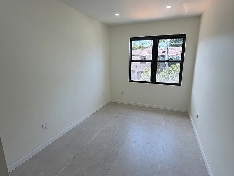 85 Nancy Ln #2 — Photo 2
