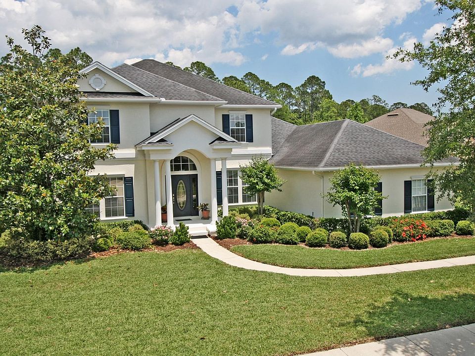 1st image of 824 Eagle Point Dr