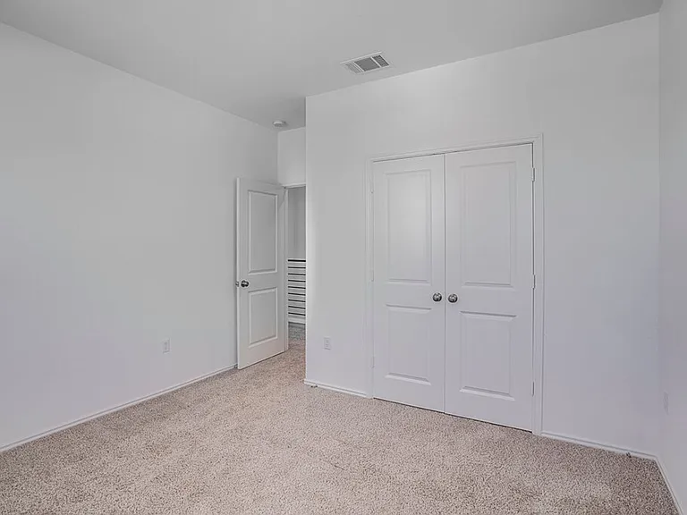1109 Winnie Dr — Photo 13