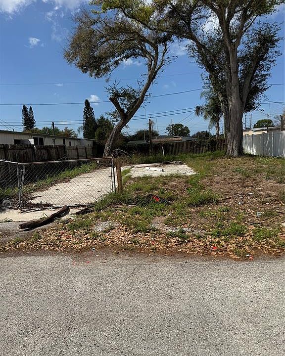 1st image of 1939 Rally Ln #3