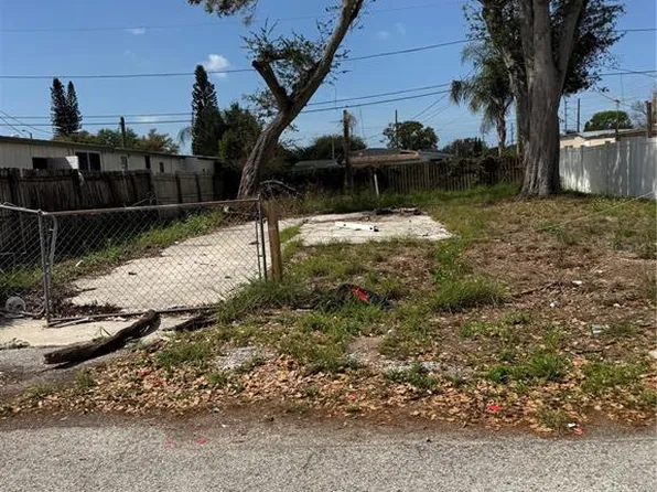 1939 Rally Ln #3, Holiday, FL 34690