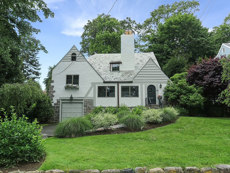 1st image of 24 Pine Brook Dr