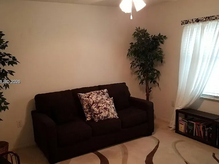 550 SW 137th Ave #101L — Photo 17