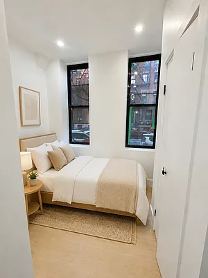 Bedroom, photo 1