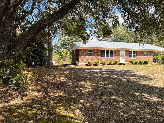 2nd image of 882 Poorhouse Rd