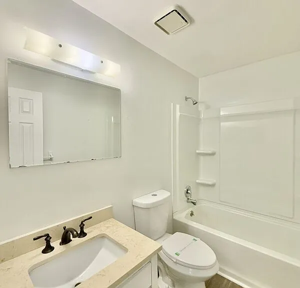 6420 S Adelia Ave #A — Photo 23