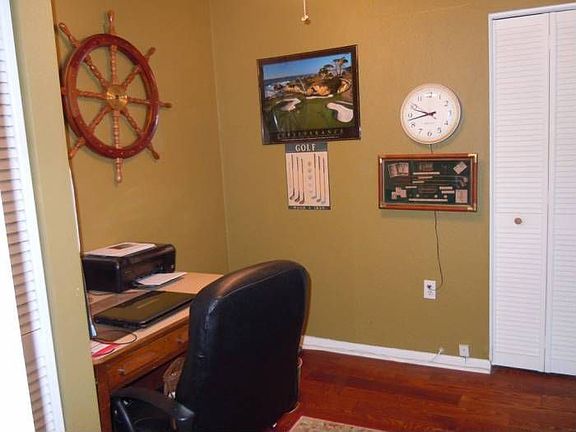 office/3rd bedroom