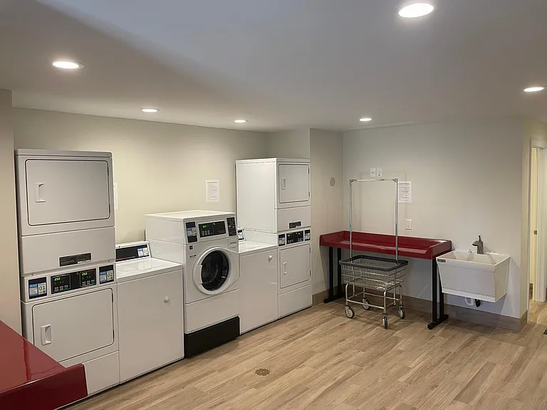 205 W Main St #6 — Photo 17