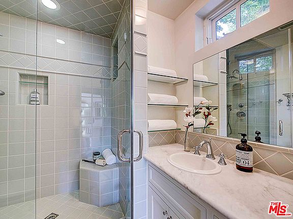 3rd image of 13442 Galewood St