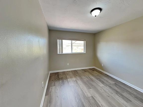 4th image of 2625 SW 32nd Ct