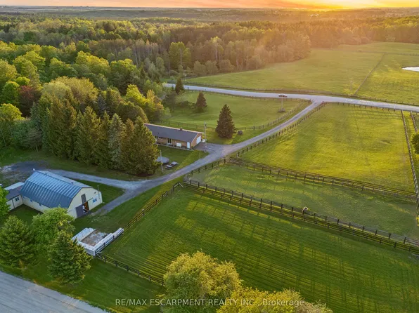 1250 Arkell Rd, Milton, ON N0B 1C0