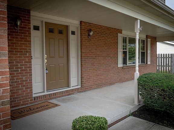 2nd image of 599 Dunoon Dr