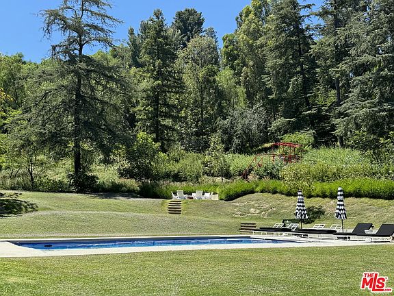 2nd image of 16001 Woodvale Rd