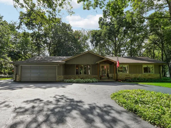 W267N6919 Wilderness WAY, Lisbon, WI 53089