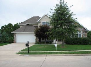 5710 Thornbrook Pkwy, Columbia, MO 65203