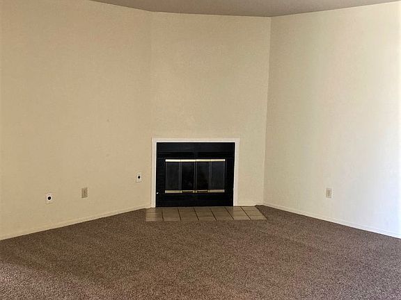 2nd image of 73 Evelyn Ct #0