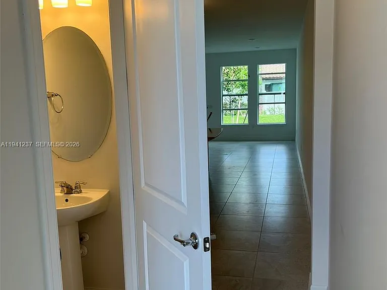 6121 Rancho Ln — Photo 8