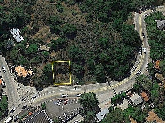4th image of 2111 Laurel Canyon Blvd