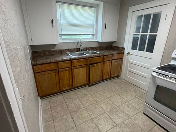 5th image of 4566 Hampshire Ave #A