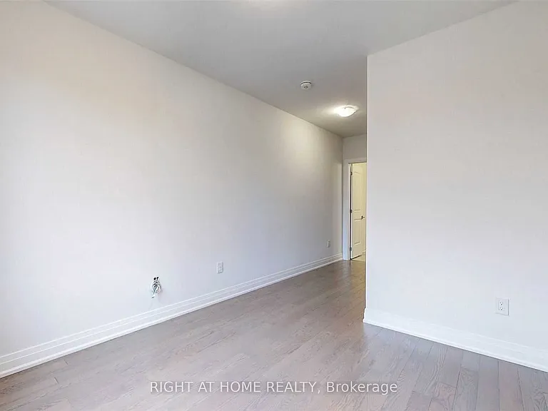 235 Vermont Ave — Photo 25