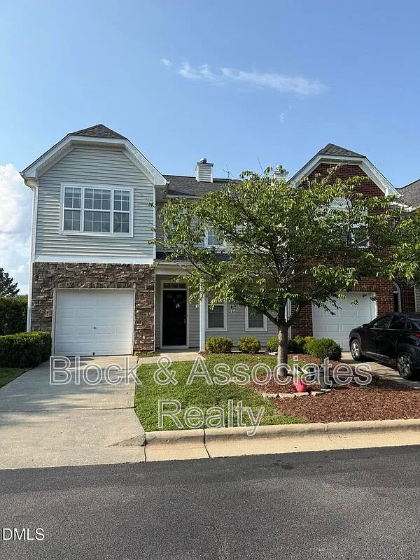 4 bed, 3.0 bath, 1787 sqft, $2,295 — Photo 1