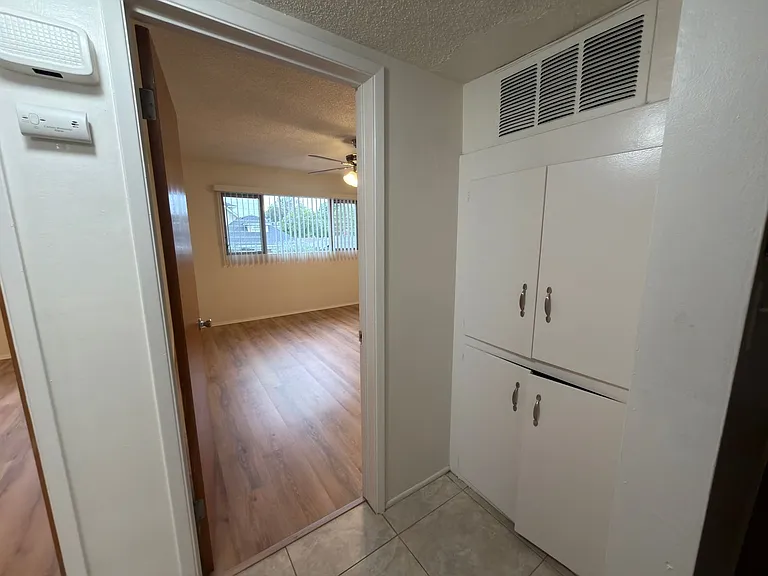 304 E Almond Ave — Photo 8