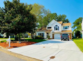 1029 Creekview Ridge Ct, Virginia Beach, VA 23464