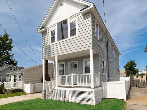 16 West Boulevard, East Rockaway, NY 11518